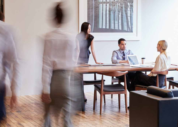 AMR - arbejdsmiljørepræsentant. En af alle dem på kontoret er AMR