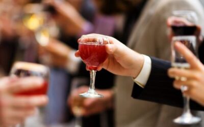 En arbejdsmiljørådgivers guide til firmajulefrokosten